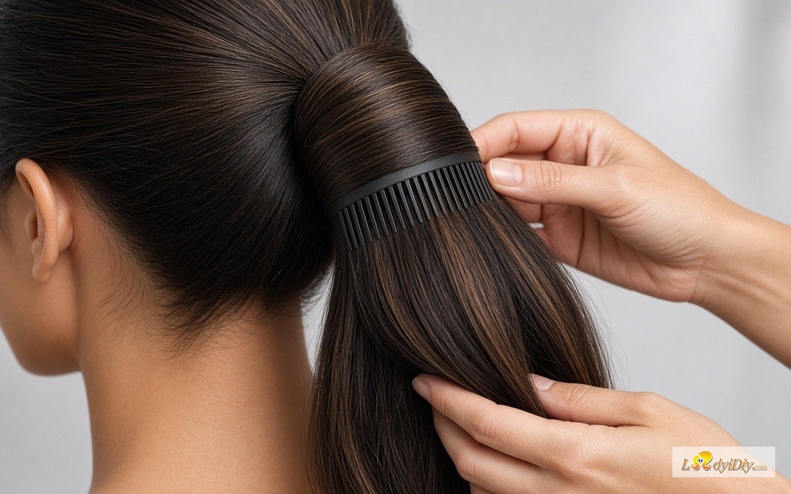 Ladyidiy wrap around Remy ponytail extension with built-in comb and wrap strand at the pony base